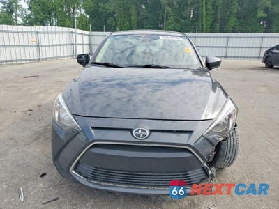 Piąte zdjęcie samochodu w środku: 2016 SCION IA BASE VIN:3MYDLBZVXGY127410 - miniatura