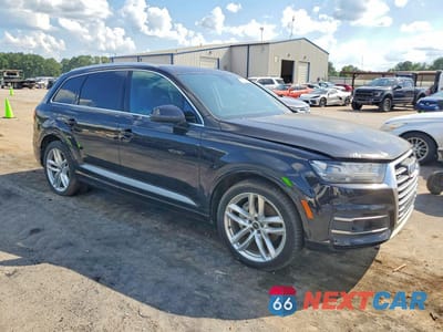 Czwarte zdjęcie samochodu z boku: 2018 AUDI Q7 PRESTIGE VIN:WA1VAAF7XJD041026 - miniatura