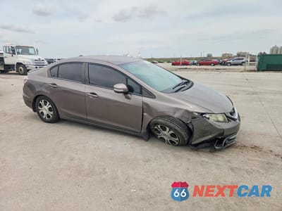 Czwarte zdjęcie samochodu z boku: 2013 HONDA CIVIC HYBRID L VIN:19XFB4F39DE000346 - miniatura