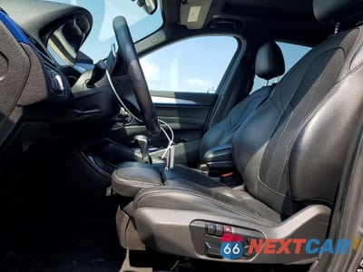 Zdjęcie 7 z 14 samochodu: 2016 BMW X1 XDRIVE28I VIN:WBXHT3C37GP887697 - miniatura