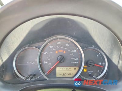 Zdjęcie 9 z 12 samochodu: 2012 TOYOTA YARIS 5-DOOR LE VIN:JTDKTUD39CD519329 - miniatura