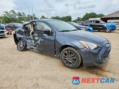 Czwarte zdjęcie samochodu z boku: 2019 TOYOTA YARIS LE VIN:3MYDLBYV5KY528261 - miniatura