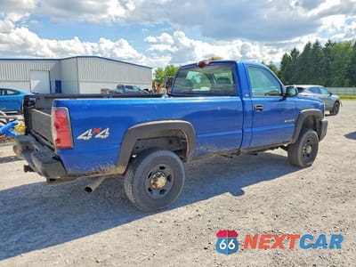 Trzecie zdjęcie samochodu z tyłu: 2004 CHEVROLET SILVERADO K2500 HEAVY DUTY VIN:1GCHK24U04E130214 - miniatura