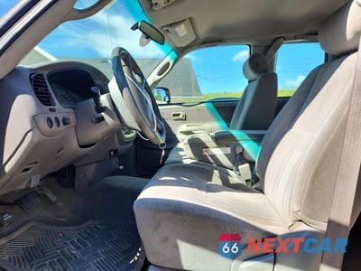 Zdjęcie 7 z 13 samochodu: 2001 TOYOTA TUNDRA ACCESS CAB SR5 VIN:5TBRN34151S184100 - miniatura
