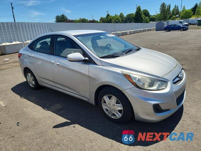 Czwarte zdjęcie samochodu z boku: 2014 HYUNDAI ACCENT GLS VIN:KMHCT4AE6EU758264 - miniatura
