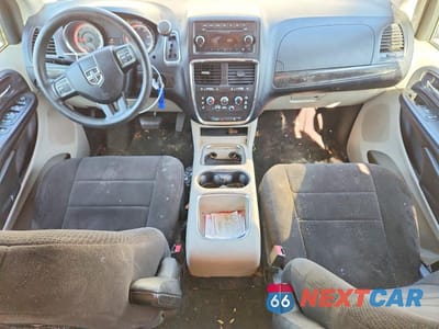 Zdjęcie 8 z 14 samochodu: 2012 DODGE GRAND CARAVAN SXT VIN:2C4RDGCG3CR294789 - miniatura