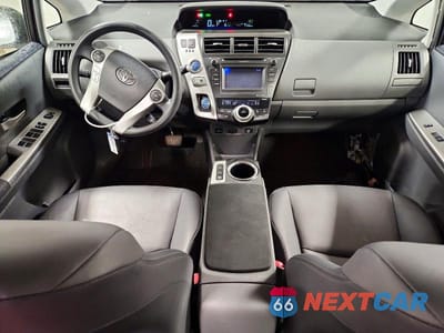 Zdjęcie 8 z 12 samochodu: 2012 TOYOTA PRIUS V FIVE VIN:JTDZN3EU7C3176830 - miniatura