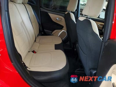 Zdjęcie 11 z 13 samochodu: 2018 JEEP RENEGADE LATITUDE VIN:ZACCJBBB7JPG91124 - miniatura