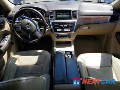 Zdjęcie 8 z 13 samochodu: 2015 MERCEDES-BENZ ML 350 4MATIC VIN:4JGDA5HB1FA565678 - miniatura