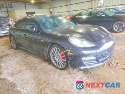 Czwarte zdjęcie samochodu z boku: 2011 PORSCHE PANAMERA 2 VIN:WP0AA2A71BL011244 - miniatura