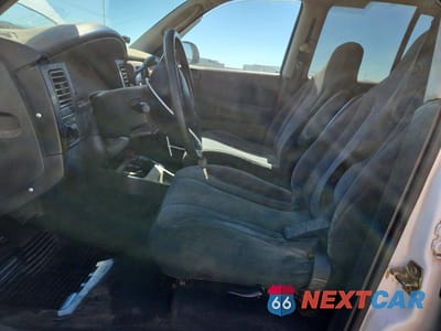 Zdjęcie 7 z 11 samochodu: 2004 DODGE DAKOTA QUAD SPORT VIN:1D7HL38K44S777556 - miniatura