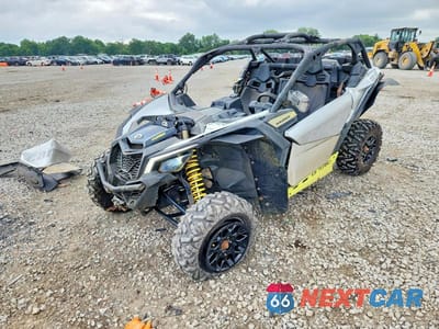 Drugie zdjęcie samochodu z przodu: 2018 CAN-AM MAVERICK X3 UTILITY VEHICLE VIN:3JBVGAY44JK000370 - miniatura