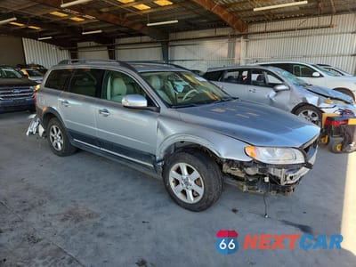 Czwarte zdjęcie samochodu z boku: 2010 VOLVO XC70 3.2 VIN:YV4960BZ4A1086682 - miniatura