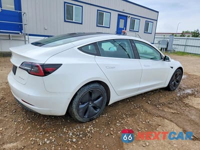 Trzecie zdjęcie samochodu z tyłu: 2019 TESLA MODEL 3 VIN:5YJ3E1EB5KF361551 - miniatura