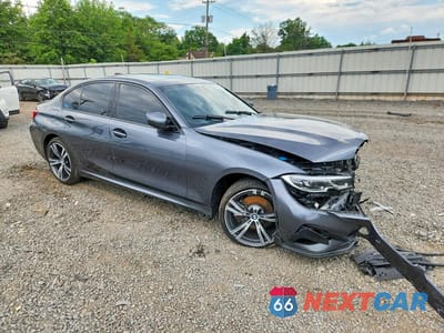 Czwarte zdjęcie samochodu z boku: 2020 BMW 330XI VIN:3MW5R7J00L8B32704 - miniatura