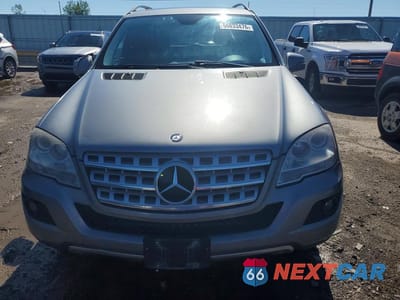 Piąte zdjęcie samochodu w środku: 2011 MERCEDES-BENZ ML 350 4MATIC VIN:4JGBB8GB5BA647432 - miniatura