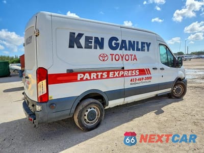 Trzecie zdjęcie samochodu z tyłu: 2016 FORD TRANSIT 250 DELIVERY VAN VIN:1FTYR2CG5GKA04394 - miniatura