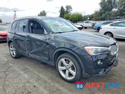 Czwarte zdjęcie samochodu z boku: 2017 BMW X3 XDRIVE28I VIN:5UXWX9C30H0W70139 - miniatura
