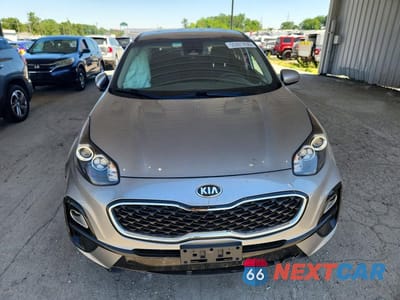 Piąte zdjęcie samochodu w środku: 2021 KIA SPORTAGE LX VIN:KNDPMCAC6M7942113 - miniatura