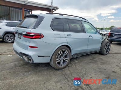 Trzecie zdjęcie samochodu z tyłu: 2023 BMW X7 XDRIVE40I VIN:5UX23EM07P9N62750 - miniatura