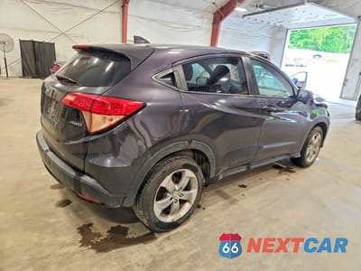 Trzecie zdjęcie samochodu z tyłu: 2017 HONDA HR-V EX VIN:3CZRU6H51HM708940 - miniatura