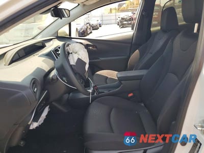 Zdjęcie 7 z 12 samochodu: 2020 TOYOTA PRIUS LE VIN:JTDKARFU4L3113425 - miniatura