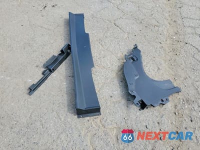 Zdjęcie 13 z 14 samochodu: 2023 VOLVO C40 RECHARGE ULTIMATE VIN:YV4ED3GM8P2054047 - miniatura