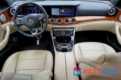 Zdjęcie 8 z 12 samochodu: 2018 MERCEDES-BENZ E 400 4MATIC VIN:WDDZF6GB6JA380057 - miniatura