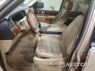Zdjęcie 7 z 13 samochodu: 2017 LINCOLN NAVIGATOR VIN:5LMFU27546LJ09430 - miniatura