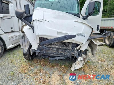 Zdjęcie 10 z 18 samochodu: 2021 FREIGHTLINER CASCADIA 126 VIN:3AKJHHDR2MSMV9844 - miniatura