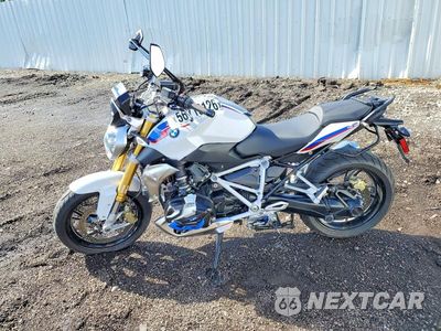 Trzecie zdjęcie samochodu z tyłu: 2020 BMW R 1250 R VIN:WB10J7300LZG69788 - miniatura