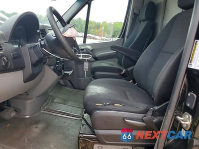 Zdjęcie 7 z 13 samochodu: 2018 MERCEDES BENZ SPRINTER 2500 VIN:WD3PE7CDXJP616878 - miniatura