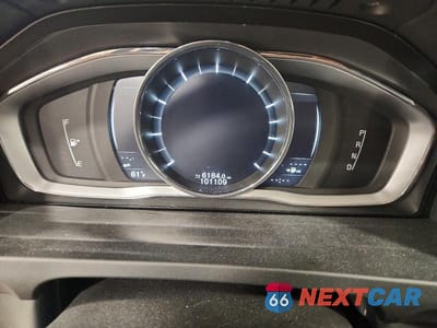 Zdjęcie 9 z 12 samochodu: 2017 VOLVO V60 CROSS COUNTRY PREMIER VIN:YV440MWK8H1035695 - miniatura