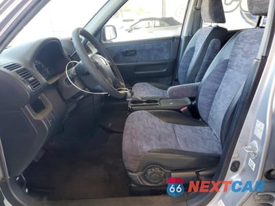 Zdjęcie 7 z 12 samochodu: 2002 HONDA CR-V LX VIN:JHLRD68412C016721 - miniatura