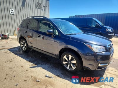 Czwarte zdjęcie samochodu z boku: 2017 SUBARU FORESTER 2.5I PREMIUM VIN:JF2SJAGC7HH579255 - miniatura