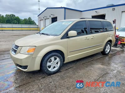 2010 DODGE GRAND CARAVAN SXT 2D4RN5D15AR483150 - główne zdjęcie licytacji z USA - miniatura