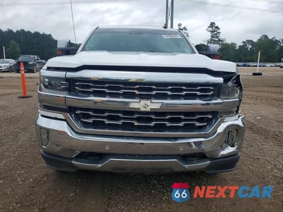 Piąte zdjęcie samochodu w środku: 2017 CHEVROLET SILVERADO K1500 LTZ VIN:3GCUKSEJ4HG433532 - miniatura