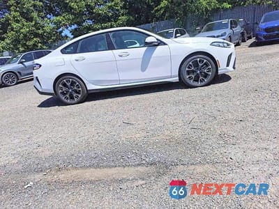 Zdjęcie 14 z 14 samochodu: 2025 BMW 228XI VIN:WBA23GG03S7S60107 - miniatura