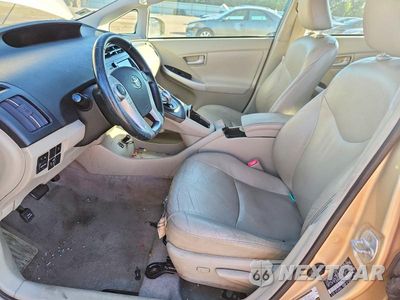 Zdjęcie 7 z 12 samochodu: 2011 TOYOTA PRIUS FOUR VIN:JTDKN3DU2B0314664 - miniatura