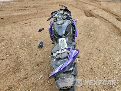 Zdjęcie 6 z 10 samochodu: 2008 HONDA CBR600 RR VIN:JH2PC40088M101683 - miniatura
