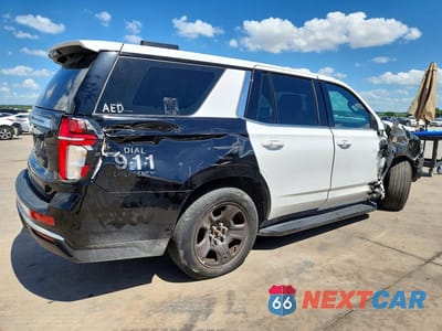 Trzecie zdjęcie samochodu z tyłu: 2023 CHEVROLET TAHOE C1500 VIN:1GBSCLED6PR286654 - miniatura