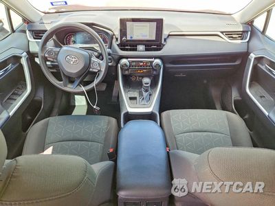 Zdjęcie 8 z 13 samochodu: 2024 TOYOTA RAV4 XLE VIN:2T3W1RFV1RW331628 - miniatura