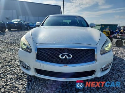 Piąte zdjęcie samochodu w środku: 2018 INFINITI Q70L 3.7 LUXE VIN:JN1BY1PP1JM330673 - miniatura