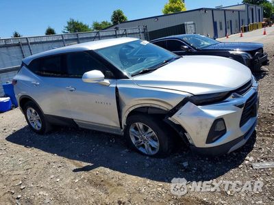 Czwarte zdjęcie samochodu z boku: 2020 CHEVROLET BLAZER 2LT VIN:3GNKBHRS1LS582801 - miniatura