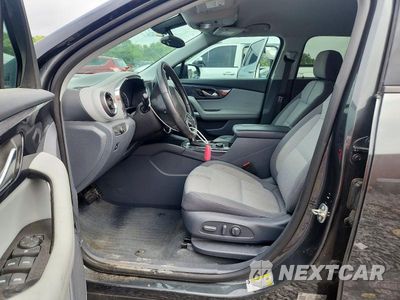 Zdjęcie 7 z 13 samochodu: 2019 CHEVROLET BLAZER 1LT VIN:3GNKBBRA3KS575125 - miniatura