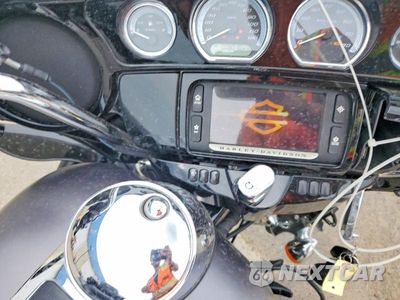 Zdjęcie 7 z 9 samochodu: 2017 HARLEY-DAVIDSON FLHTK ULTRA LIMITED VIN:1HD1KED10HB670693 - miniatura