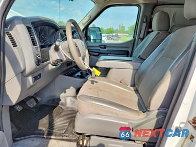 Zdjęcie 7 z 13 samochodu: 2016 NISSAN NV 2500 HD SV VIN:1N6BF0KY8GN806804 - miniatura