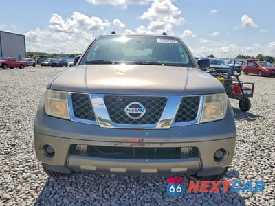 Piąte zdjęcie samochodu w środku: 2005 NISSAN PATHFINDER XE VIN:5N1AR18W55C755249 - miniatura