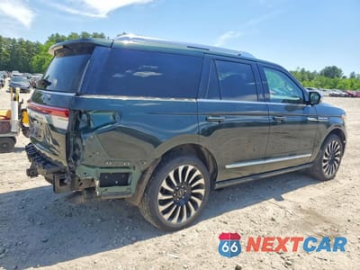 Trzecie zdjęcie samochodu z tyłu: 2022 LINCOLN NAVIGATOR BLACK LABEL VIN:5LMJJ2TT7NEL16923 - miniatura