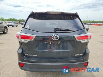 Zdjęcie 6 z 13 samochodu: 2016 TOYOTA HIGHLANDER XLE VIN:5TDJKRFH0GS352180 - miniatura